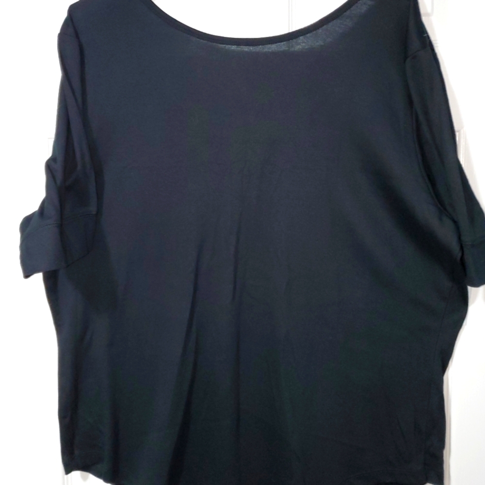 Black tshirt